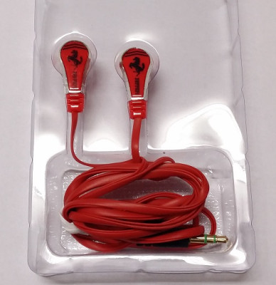 Слушалки Слушалки с кабел и микрофон Стерео слушалки за телефони / таблети / MP3 плейъри FERRARI червени